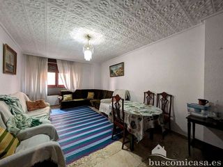 Piso en venta en Linares