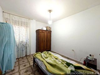 Piso en venta en Linares