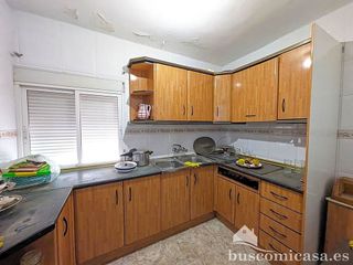 Chalet en venta en Linares