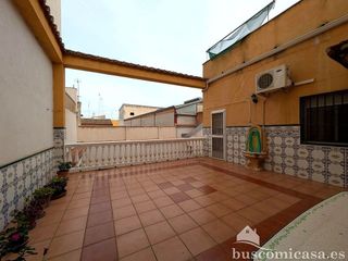 Chalet en venta en Linares