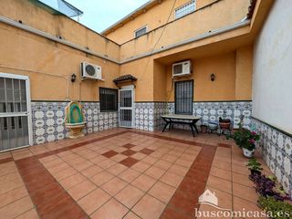 Chalet en venta en Linares