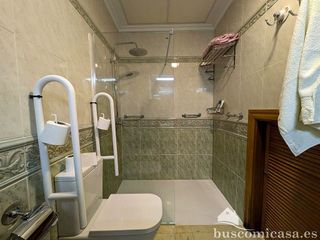 Chalet en venta en Linares