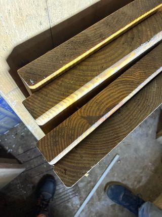 Huellas de escalera de madera