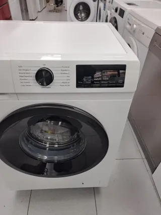 ☆Lavadora Hisense nueva con tara 10,kg r.p.m 1400☆