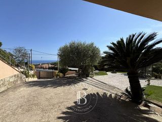 Chalet en venta en Urbanitzacions en Mataró