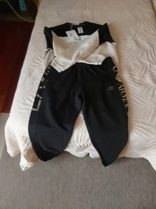 Conjunto Chándal EA7 Negro y Blanco