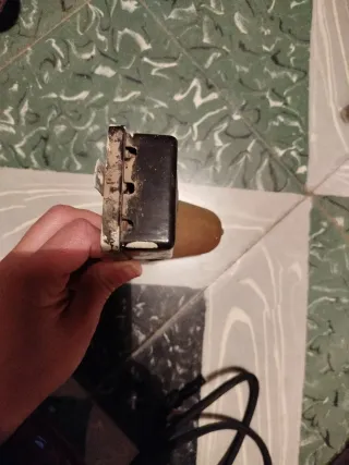 Pulverizador y timbre antiguos