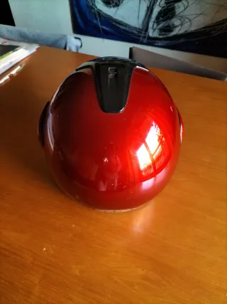 Casco integral moto rojo