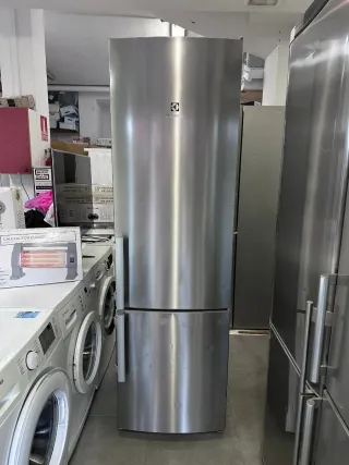Nevera combi Electrolux con garantia transporte