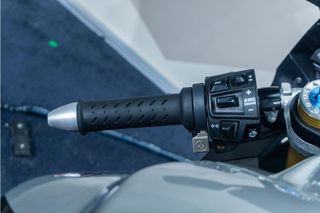 APRILIA RSV4 RF **ESCAPE AKRAPOVIC CARBONO **OHLINS** MUY POCOS KM**