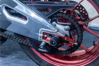 APRILIA RSV4 RF **ESCAPE AKRAPOVIC CARBONO **OHLINS** MUY POCOS KM**