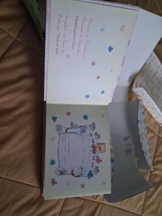 Album portafoto rosa con fiori