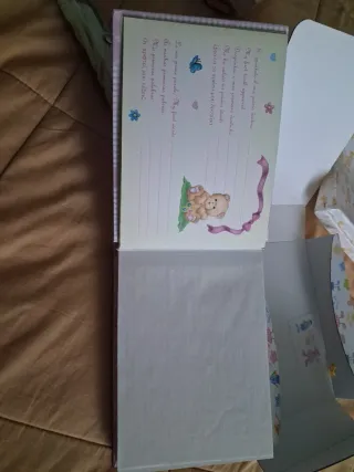 Album portafoto rosa con fiori