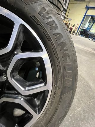 5 Ruedas Completas Coche con 7.000kms