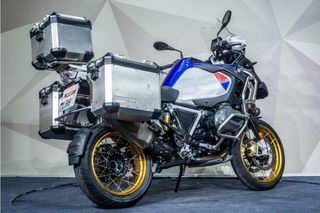 BMW R 1250 GS ADVENTURE IVA DEDUCIBLE * AKRAPOVIC *3 MALETAS * 3 PACKS * IMPECABLE * POCOS KM