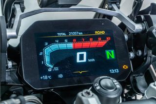 BMW R 1250 GS ADVENTURE IVA DEDUCIBLE * AKRAPOVIC *3 MALETAS * 3 PACKS * IMPECABLE * POCOS KM