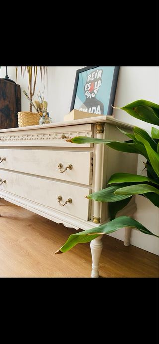 Cómoda vintage antigua