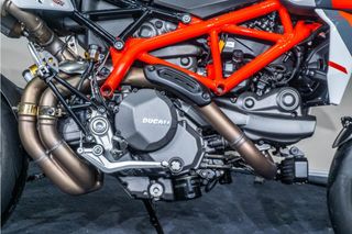 DUCATI HYPERMOTARD 950 SP REESTRENO * OHLINS * CARBONO *