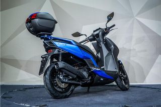 KYMCO AGILITY S 125 NUEVA * TOPCASE * ESPACIO DEBAJO DEL ASIENTO *