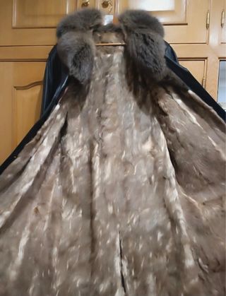 Abrigo Piel Negro Cuello Pelo