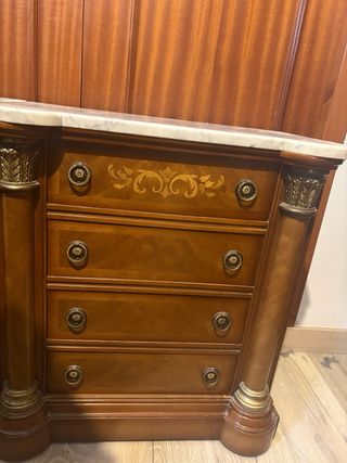 Mesitas de noche de madera con mármol