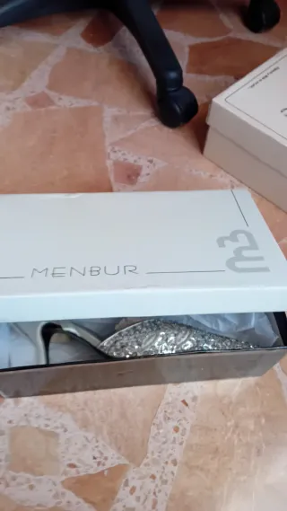 Zapatos de fiesta plateados Menbur