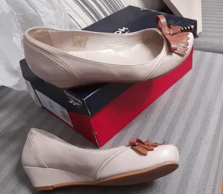 Zapatos DAMA piel beige y marrón