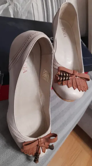 Zapatos DAMA piel beige y marrón