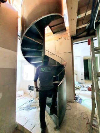 Carpintería metálica a medida en Zaragoza. Metal13