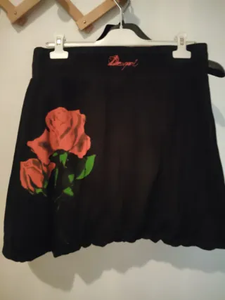 Gonna a palloncino con rose e farfalle