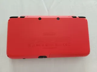 New Nintendo 2DS XL Pokeball Edition