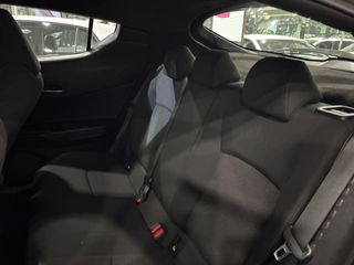 TOYOTA CHR 1.8 125H Style Plus