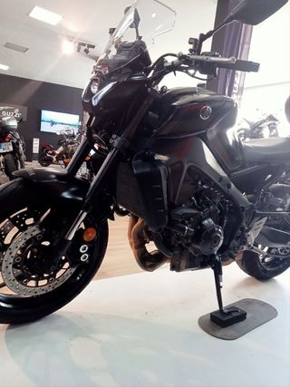 Yamaha MT-09 900cc Naked