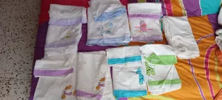 Juego sábanas cuna bordadas Sin sabanas de colchon