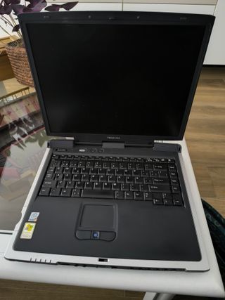 Toshiba Satellite Portátil Antiguo