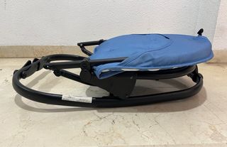 Hamaca para bebé con estrellas.