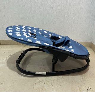 Hamaca para bebé con estrellas.