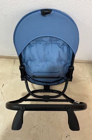 Hamaca para bebé con estrellas.