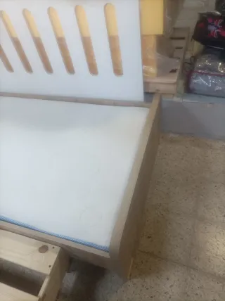 Cama individual de 90 con cabecero