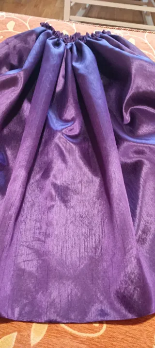 Falda Baturra Morada , indumentaria tradicional