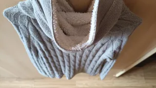 Chaqueta de punto con capucha y botones