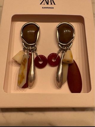 Pendientes largos Zara