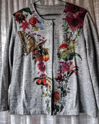 Cardigan floral gris mujer