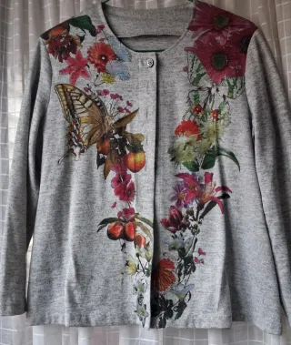 Cardigan floral gris mujer