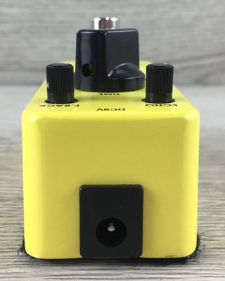 Donner Yellow Fall pedale delay