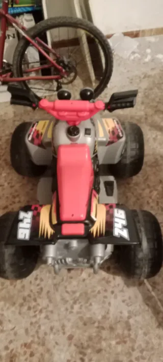 Quad infantil para niños marca Feber