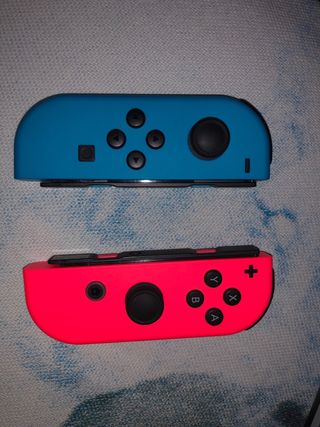 Nintendo Switch Azul y Rojo Nueva