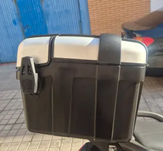 Baúl Triumph Tiger 900 46 l. Cambio por B.metalico