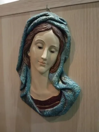 Volto Madonna Resina Appendi Cm26