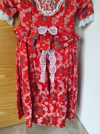 Traje Fallera Niña 3/4 Años, con manteletas oro